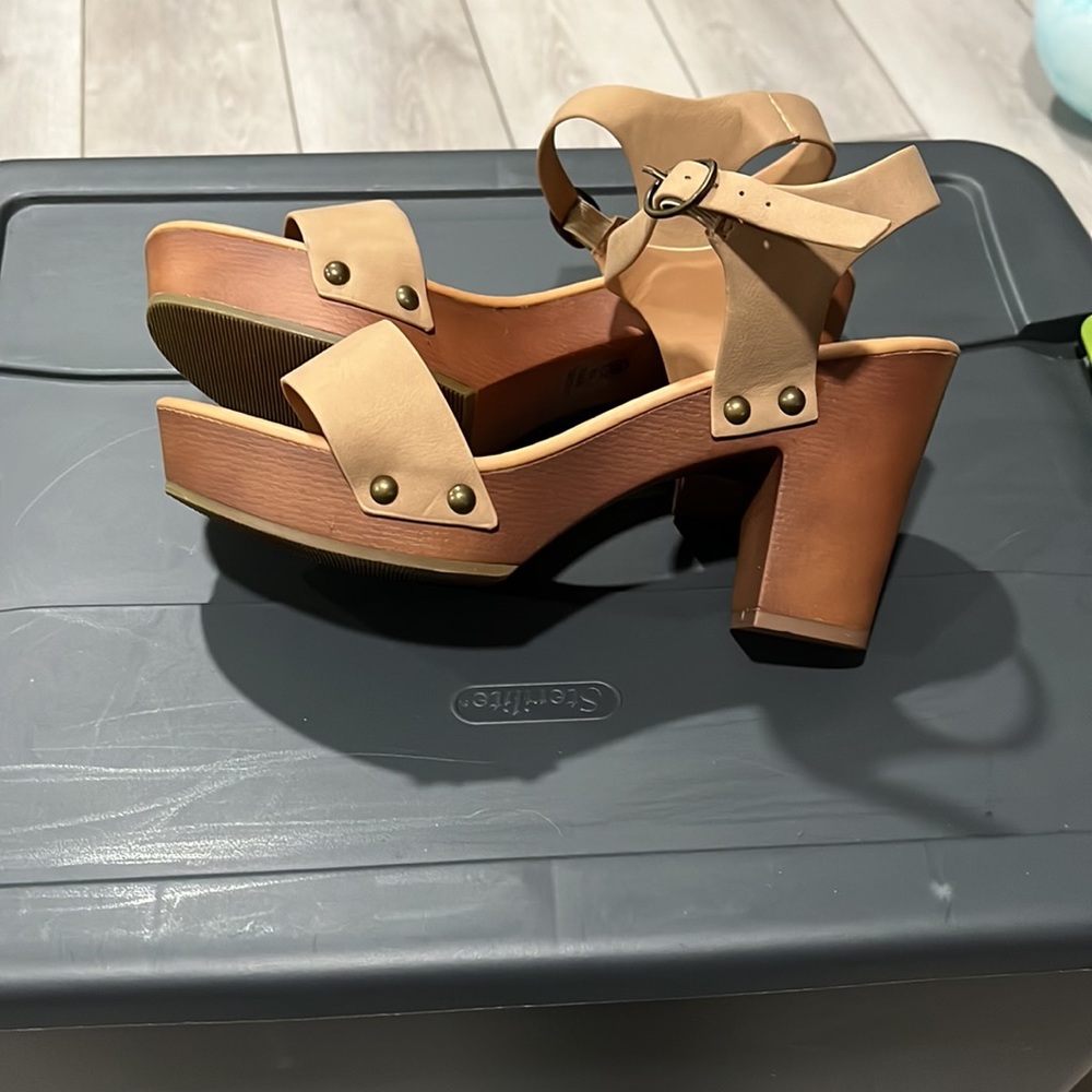Platform heels - Picture 4 of 5
